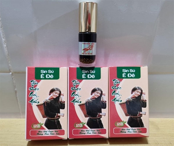 Chai xịt Sìn Sú dân tộc Ê Đê